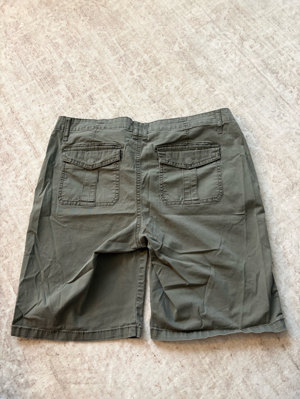 Sonoma Women’s Olive Bermuda Cargo Shorts - Picture 4 of 4